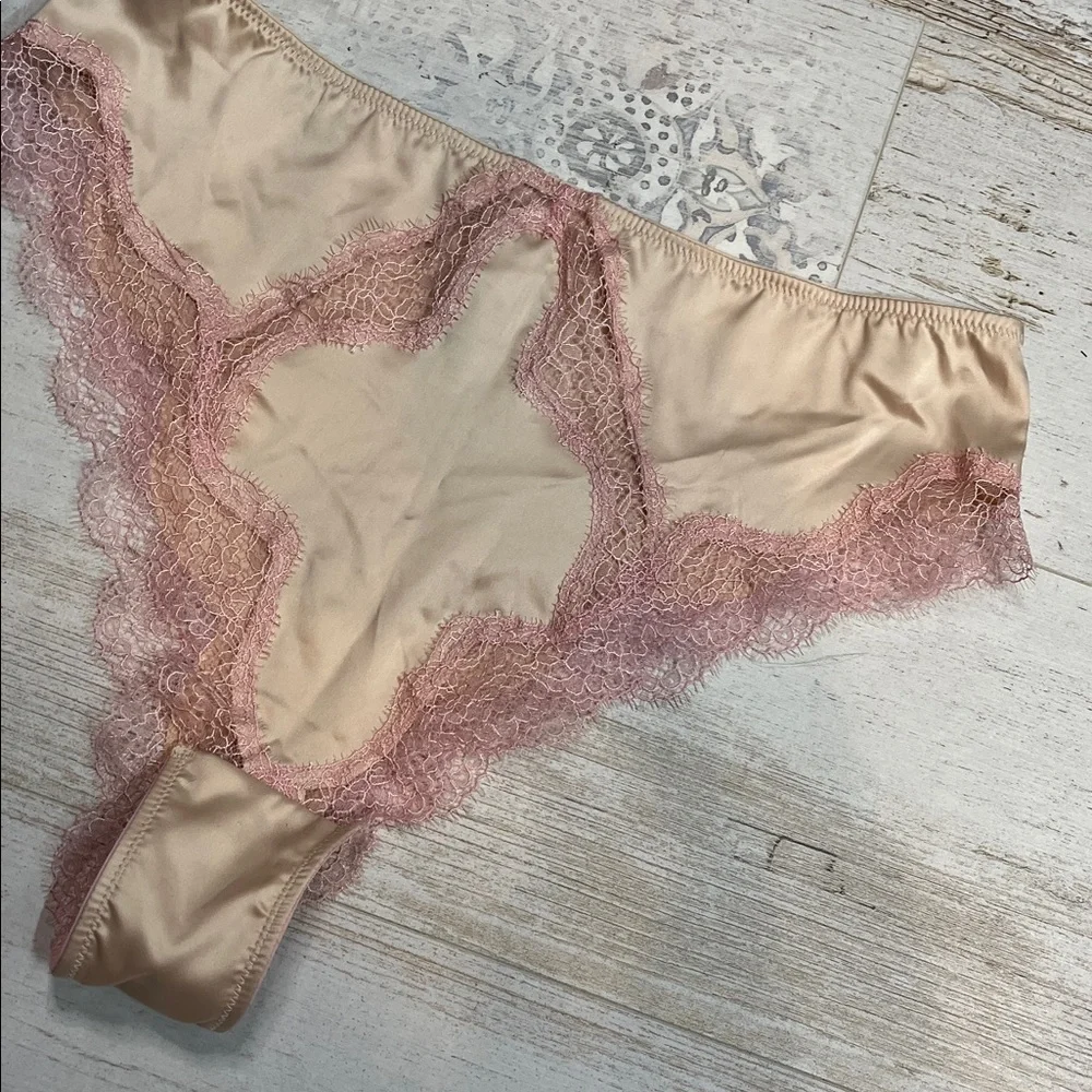 Victorias Secret new tags
